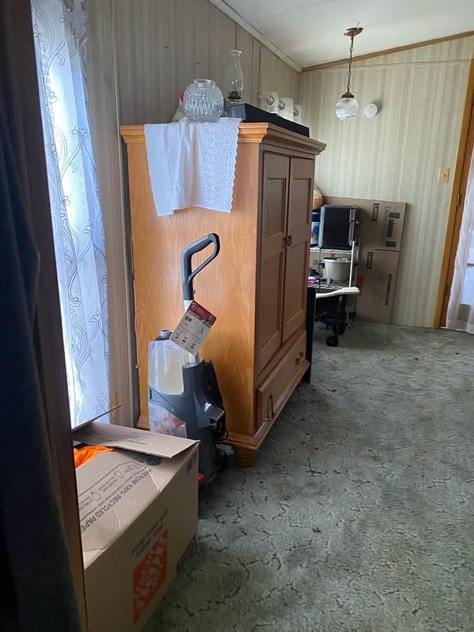 Used 1985 Mobile Home 18x75