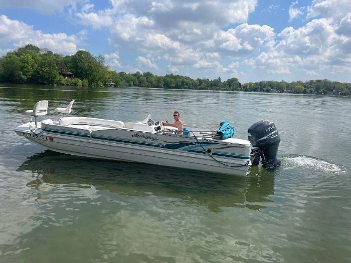 Used 2000 Hurricane Fun Deck