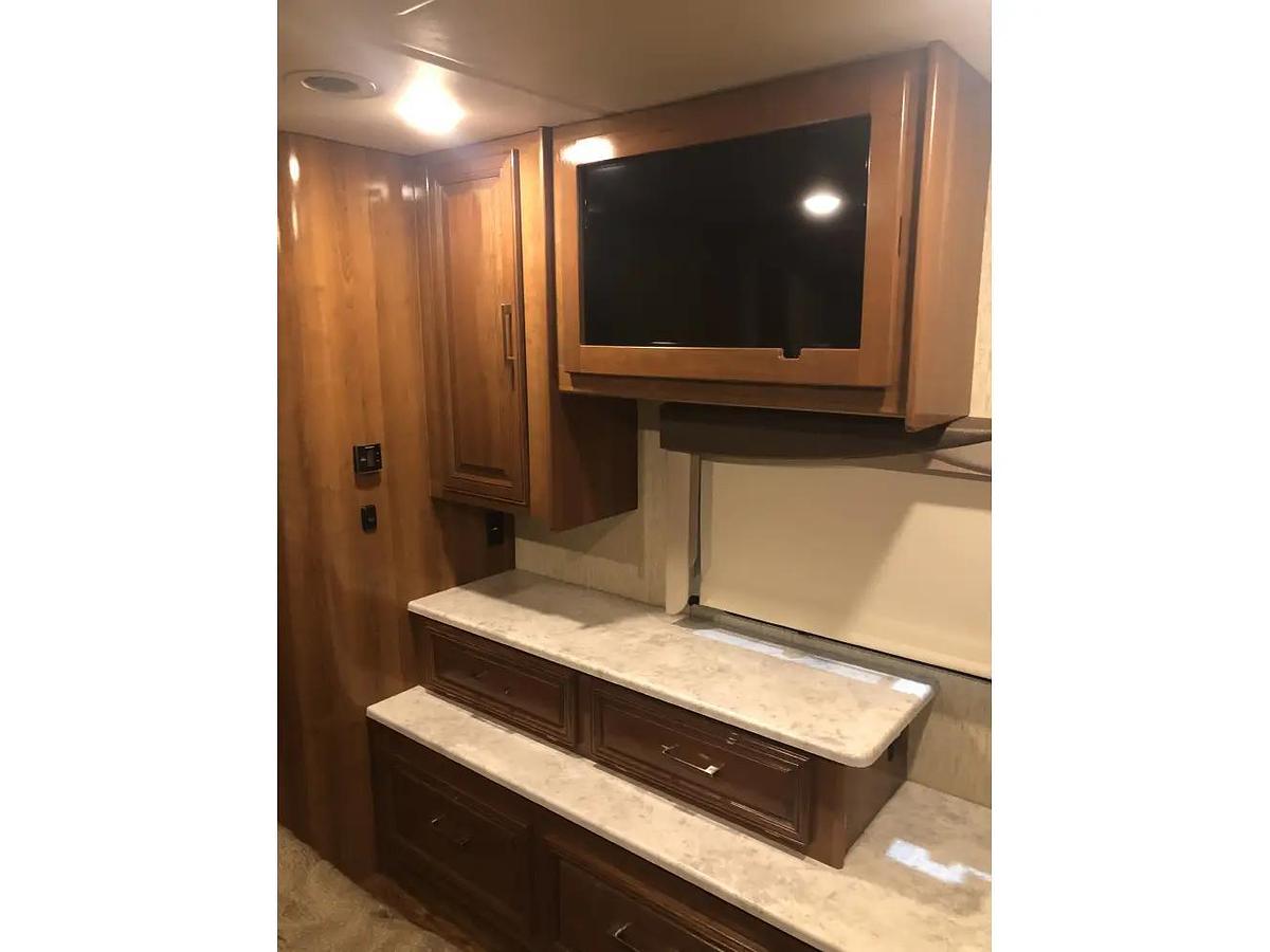 Used 2019 Coachmen Mirada Select 37SB Class A Motorhome