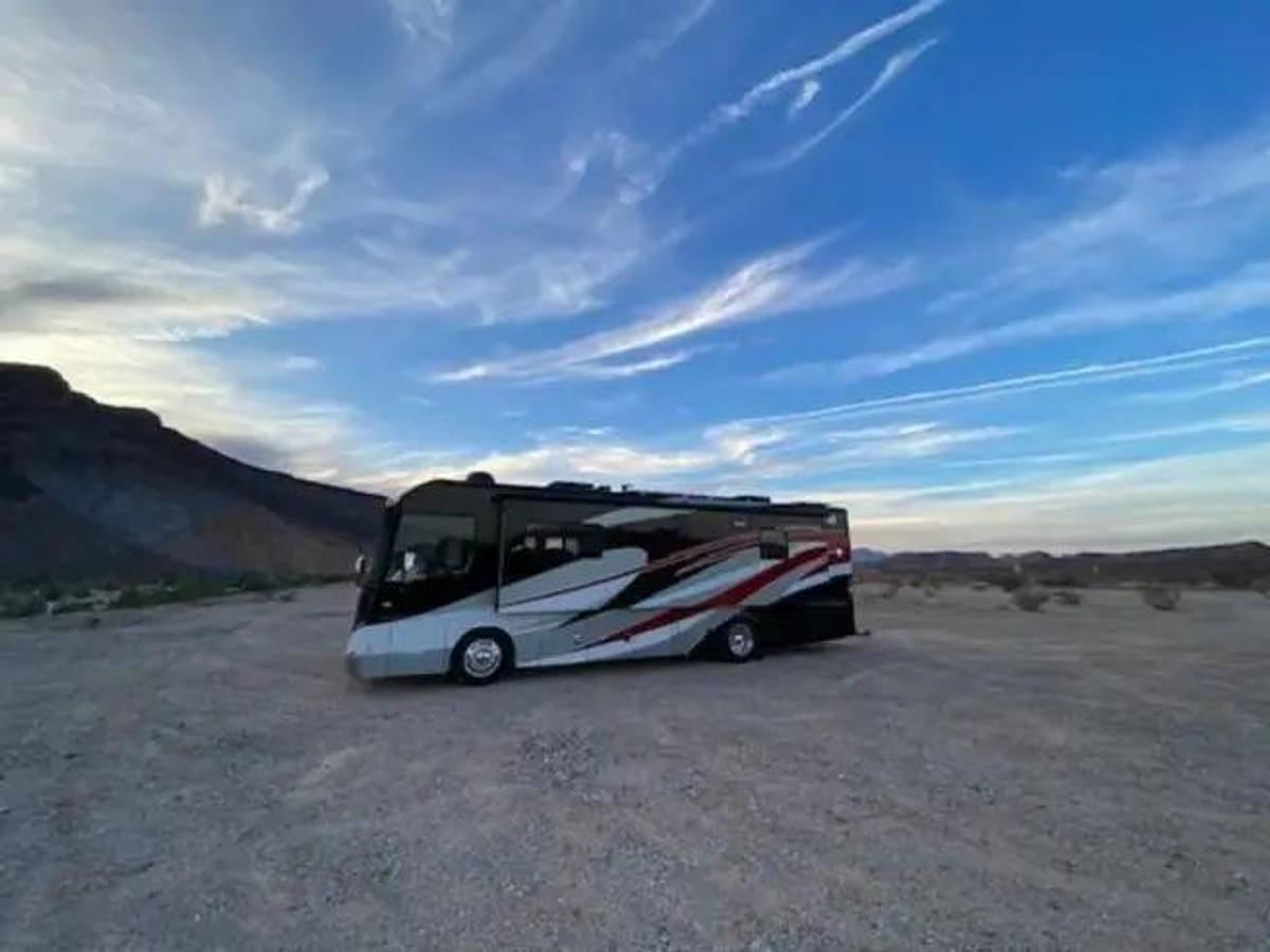 Used 2014 Winnebago Journey 34B Class A Motorhome