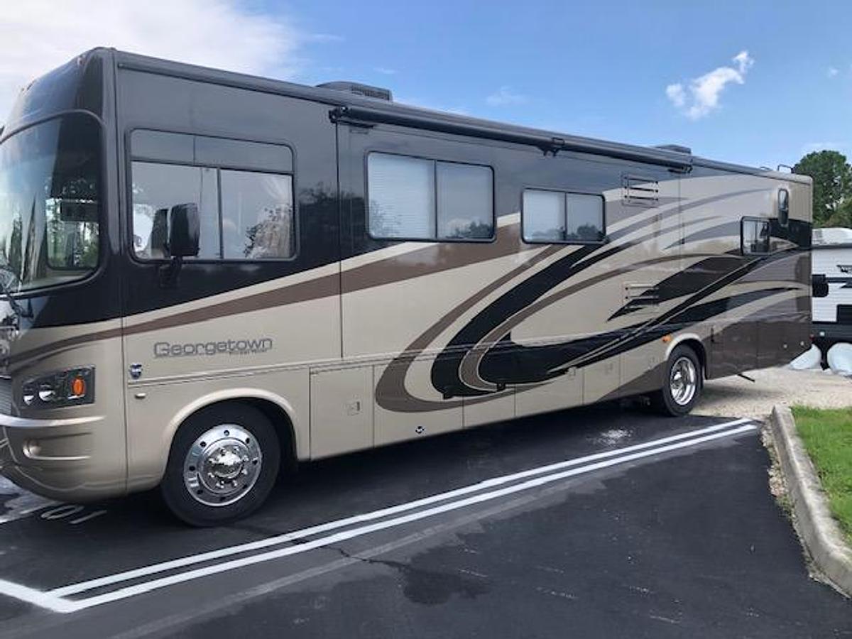 Used 2011 Forest River Georgetown 36DS