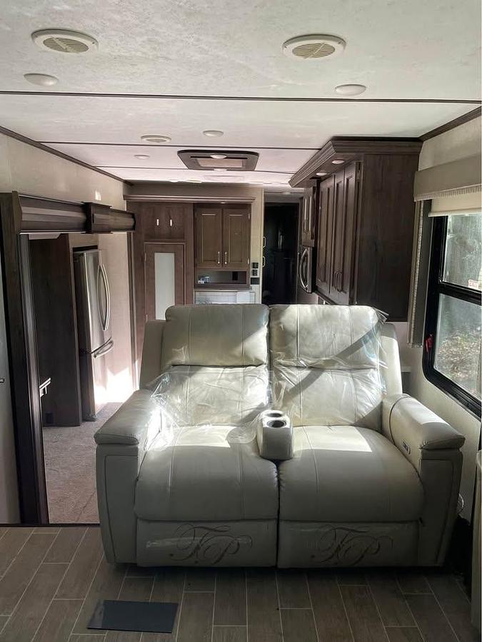 Used 2019 Keystone Montana High Country 373RD