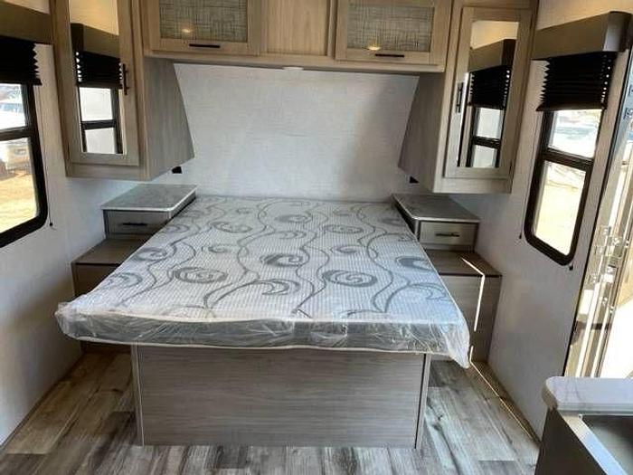 Used 2022 Keystone Coleman 1805RB