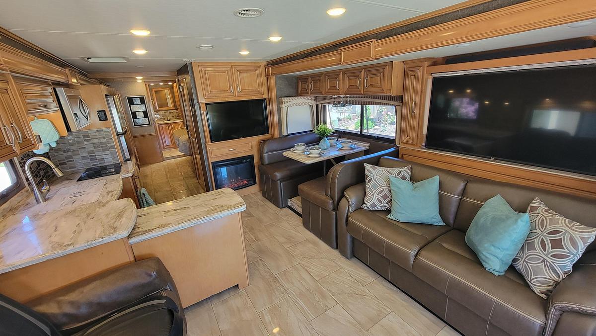 Used 2017 Thor Aria 3901 Class A Motorhome