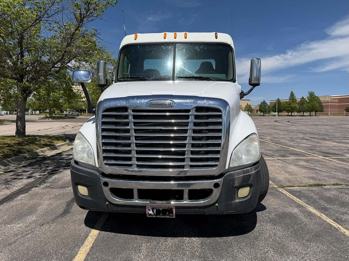 Used 2009 Freightliner Cascadia w/ 1985 Siebert 65-Ton RGN Package