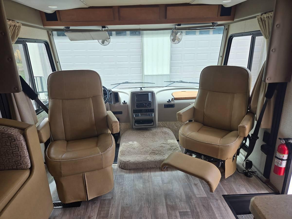 Used 2016 Winnebago Vista Lx 27 N