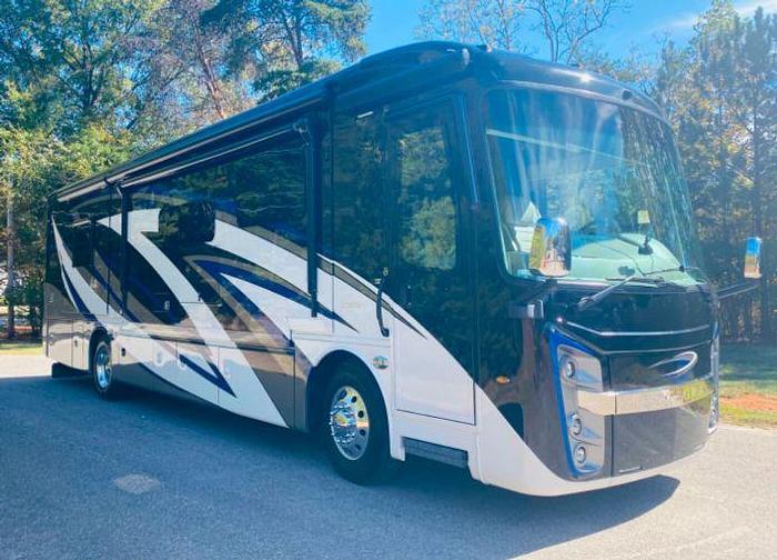 Used 2021 Entegra Reatta 37k