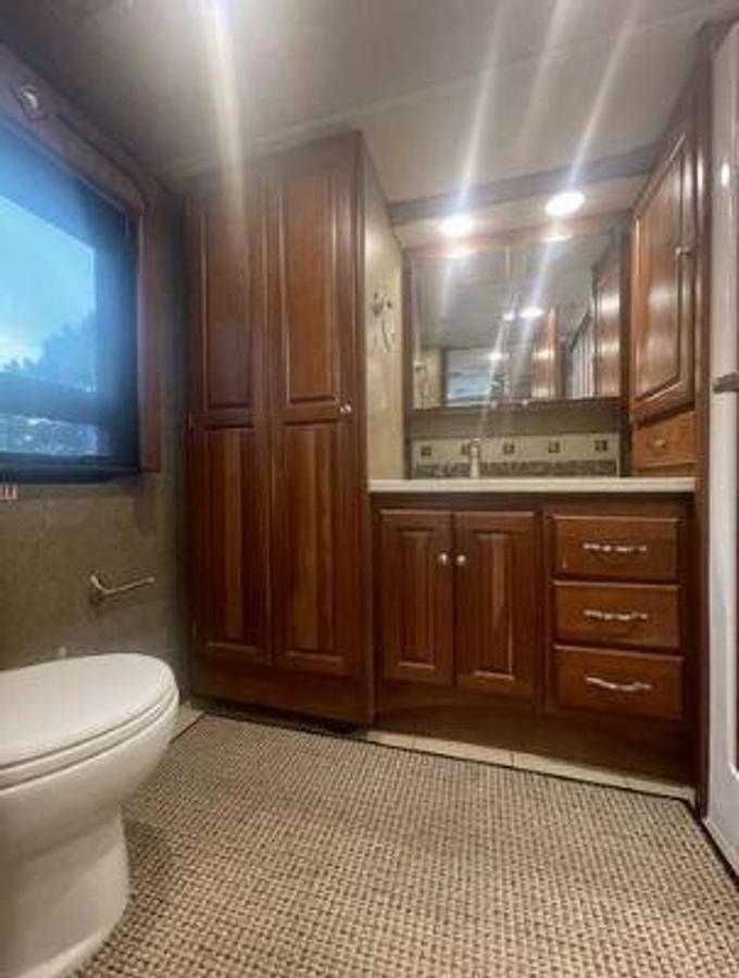 Used 2015 Winnebago Itasca Horizon 40R