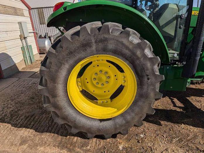 Used 2016 JOHN DEERE 5100E