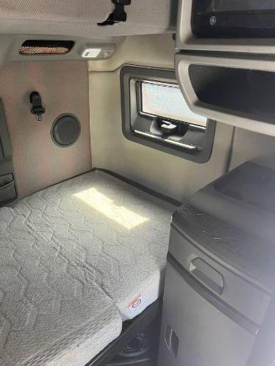 Used 2019 Volvo VNL64T760