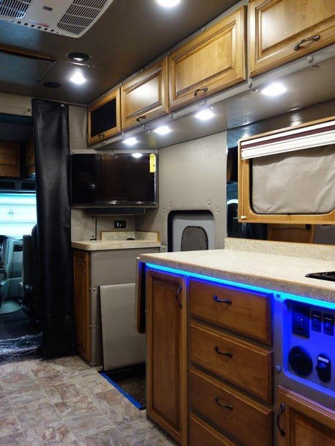 Used 2019 Kenworth T880 with 2013 Doonan Specialized Drop Deck Trailer