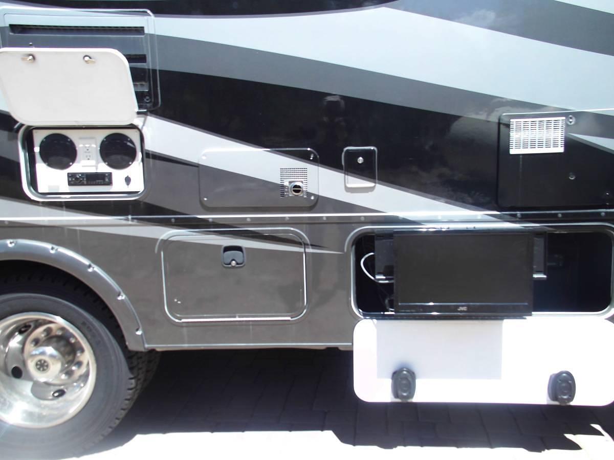 Used 2015 Fleetwood Terra 33SE