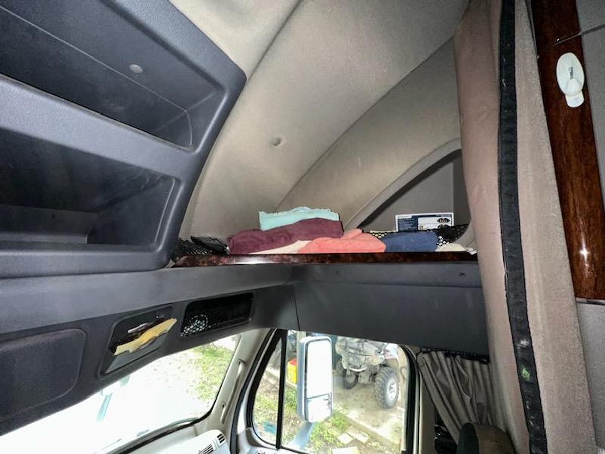 Used 2013 Freightliner Cascadia 125