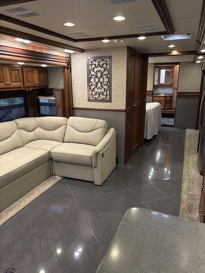 Used 2013 American Coach American Revolution 38S Class A Motorhome