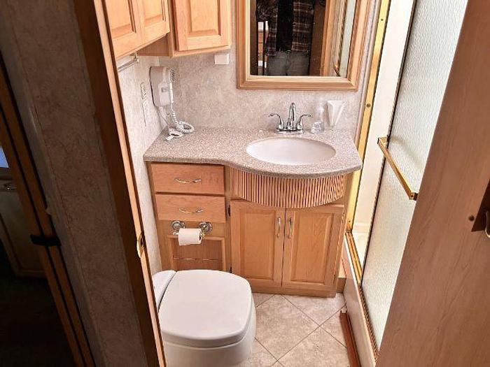 Used 2004 Itasca Suncruiser 35U