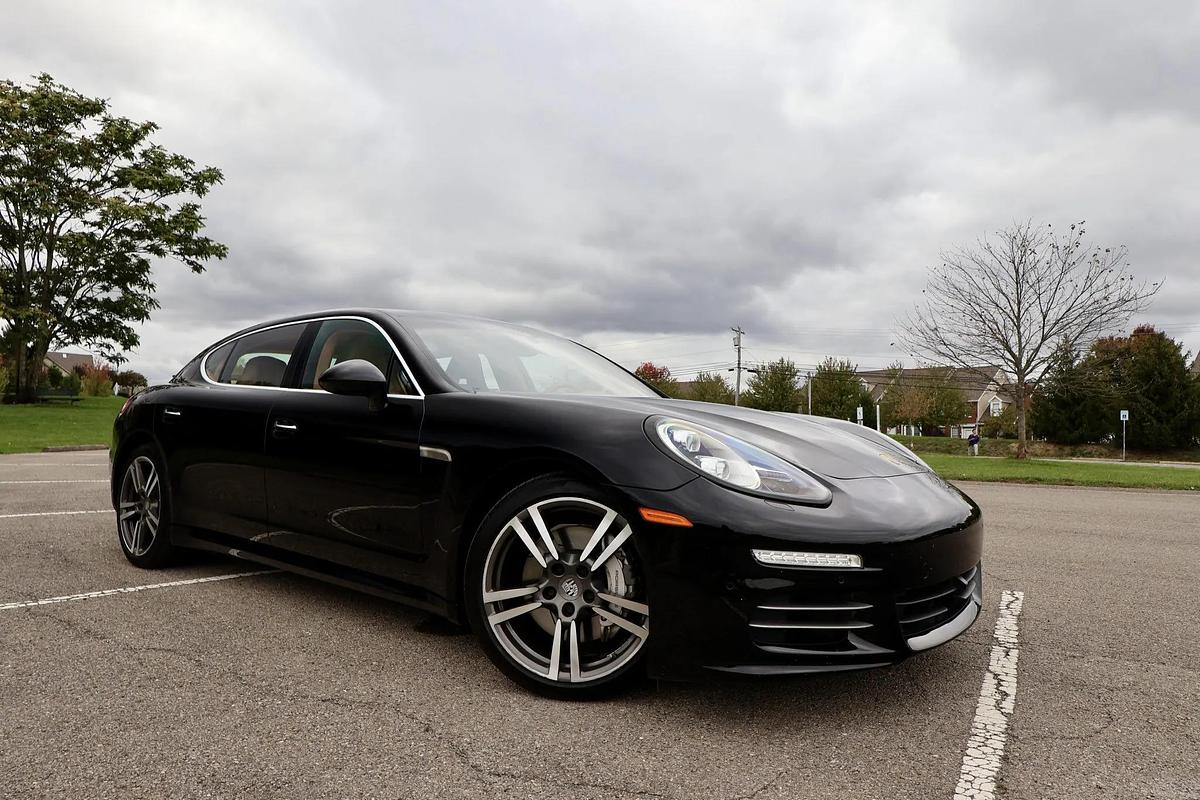 Used 2014 Porsche Panamera 4s Executive