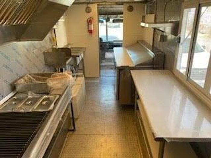 Used 1999 Freightliner Food Truck
