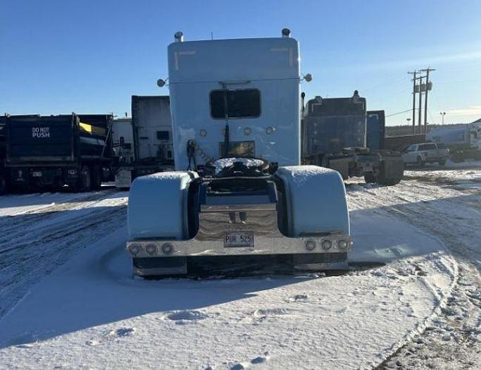 Used 2023 KENWORTH W990