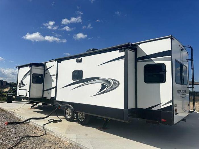 Used 2022 Grand Design Reflection