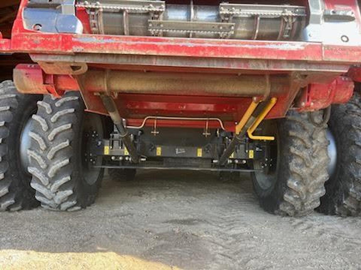 Used 2013 CASE IH 7230 Combine