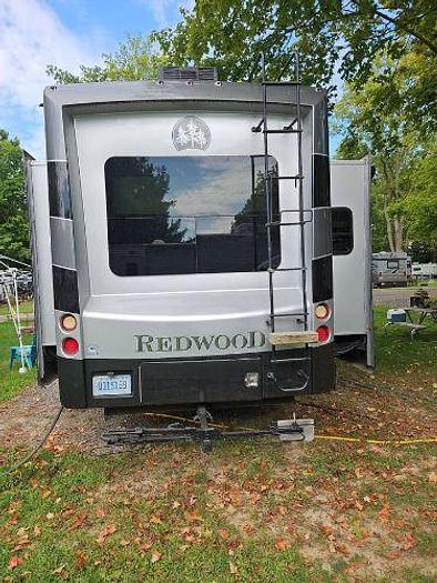 Used 2016 Redwood RW38RL