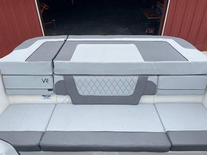 Used 2022 Bayliner VR4 Ski Boat