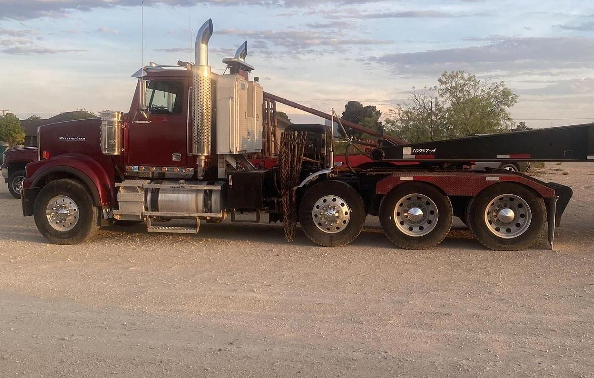 Used 2015 Western Star 4900