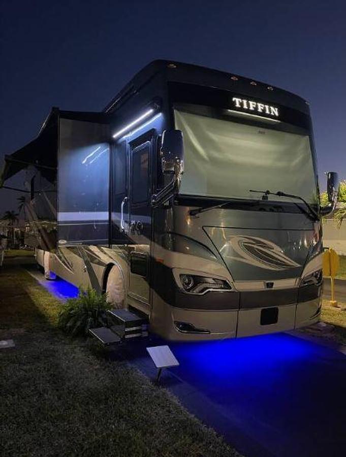 Used 2022 Tiffin Motorhomes ALLEGRO BUS 40IP Class A Motorhome