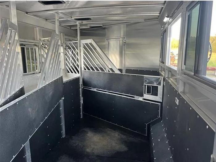 Used 2020 Twister 4 Horse Outlaw Conversion