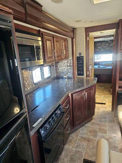 Used 2013 Thor Motor Coach Challenger 37DT