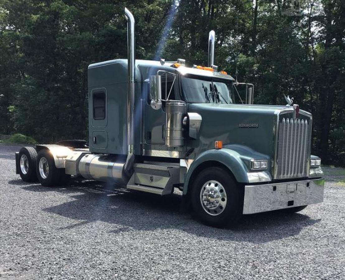 Used 2020 KENWORTH W900L