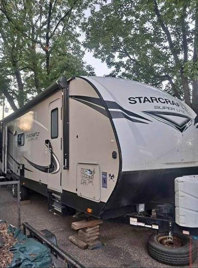 Used 2021 Starcraft Super Lite Travel Trailer • Like New • New Flooring