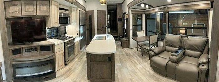 Used 2021 Alliance RV Paradigm 370FB