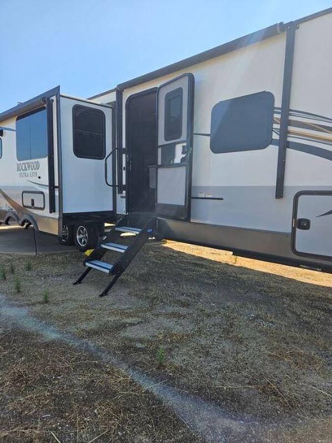 Used 2020 Forest River Rockwood RLT 2910 SBD Travel Trailer