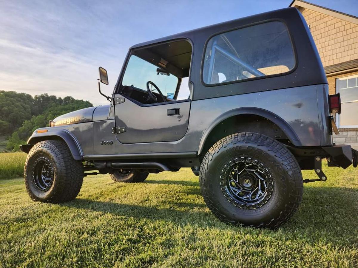Used 1985 Jeep CJ-7 4WD SUV