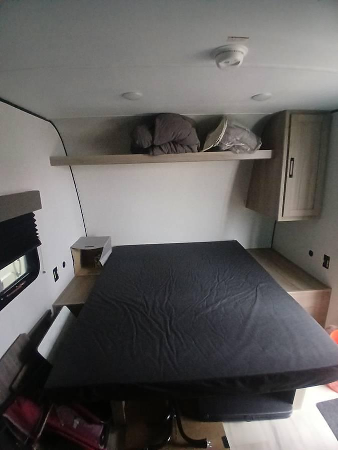 Used 2025 Keystone Coleman 17R Travel Trailer