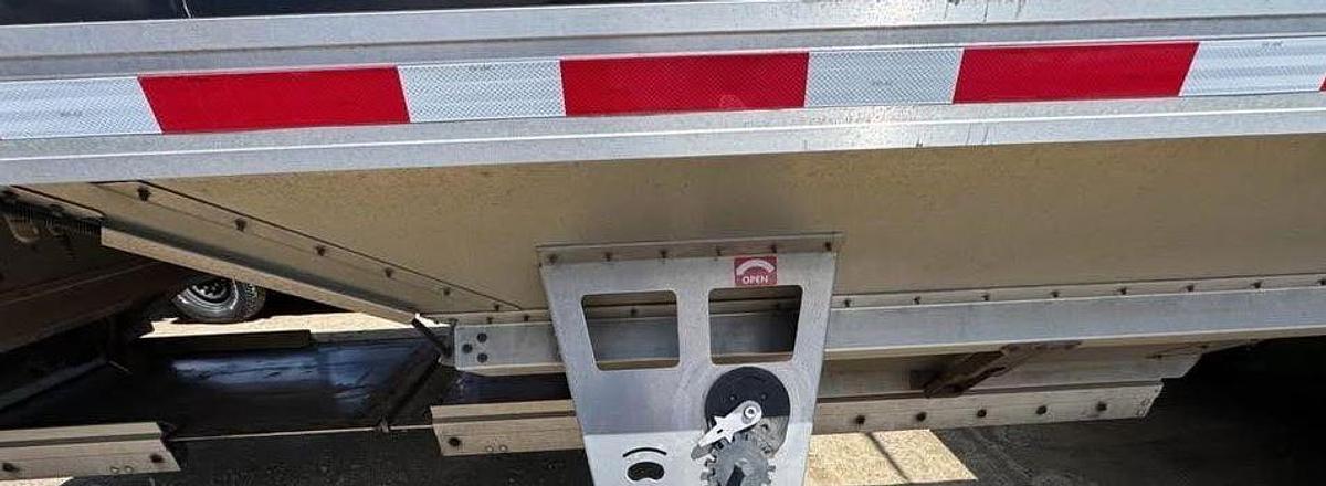 Used 2022 EBY 50 ft x 102 in Trailer