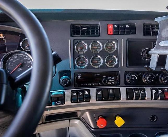 Used 2020 Kenworth T880