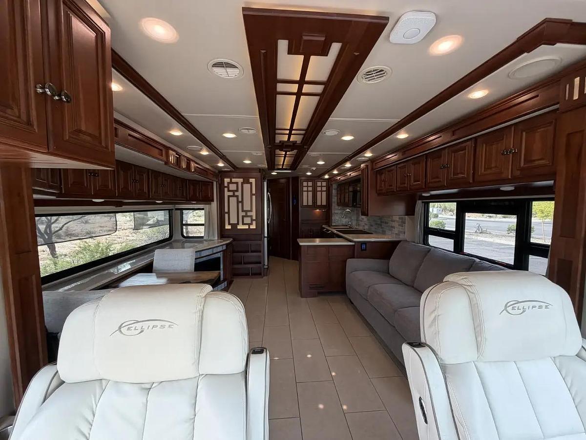 Used 2015 Winnebago Itasca Ellipse 42HD