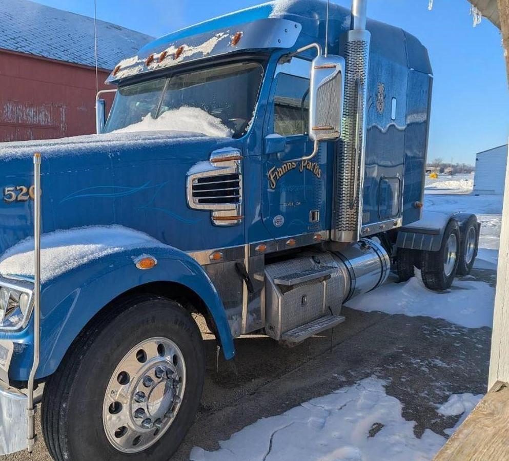 Used 2016 Freightliner Coronado 114