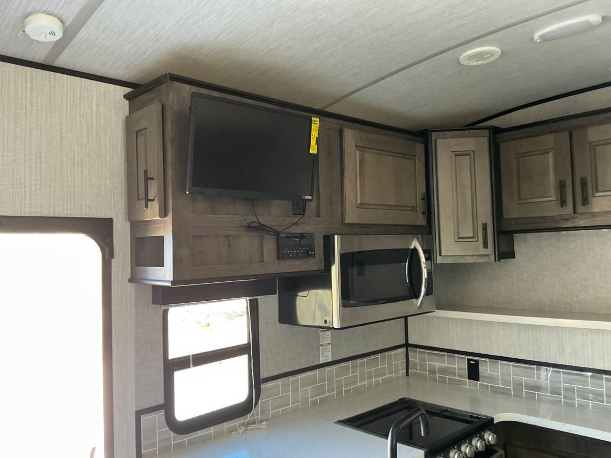 Used 2021 Heartland Torque T322 Toy Hauler