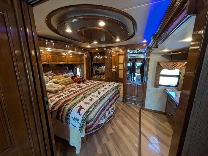 Used 2016 Newmar Essex 4519