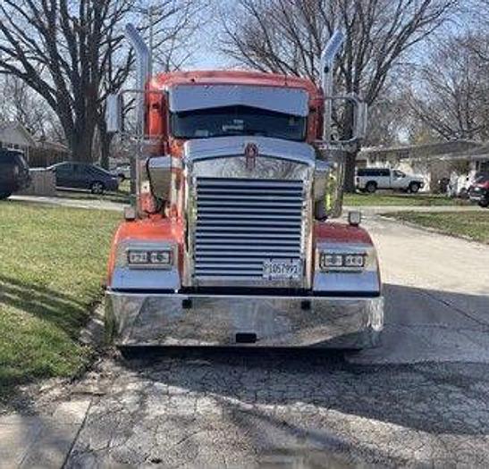 Used 2009 KENWORTH W900