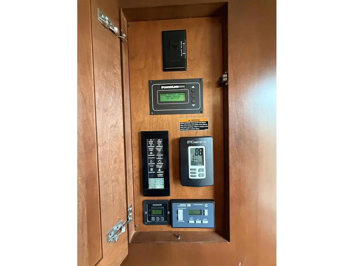 Used 2015 Winnebago Itasca Ellipse 42HD