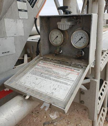 Used 2016 Stevens 42ft Dry Bulk Tank Trailer