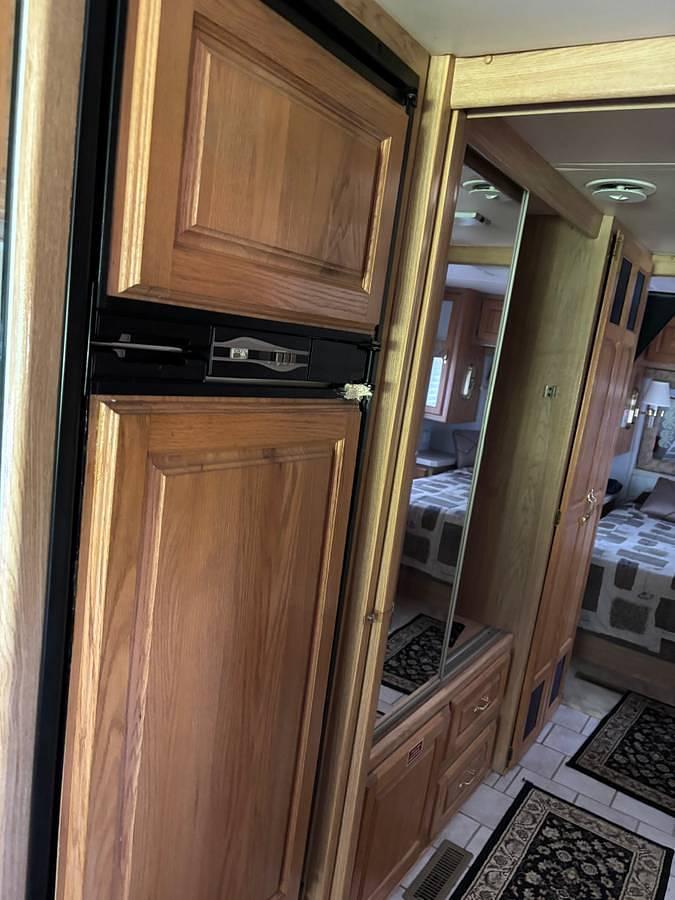 Used 1999 Holiday Rambler Endeavor Class A Motorhome