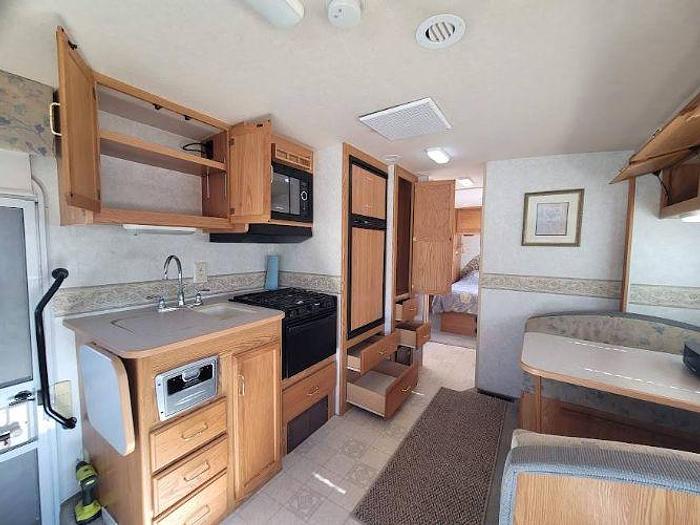 Used 2004 Winnebago SIGHTSEER