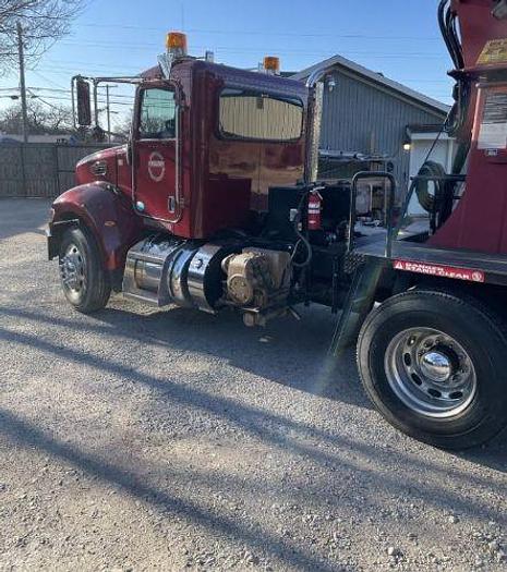 Used 2013 Peterbilt 337