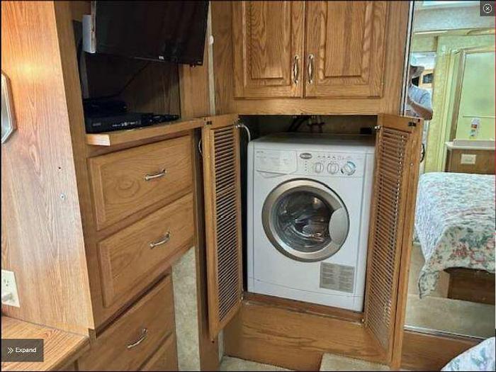 Used 2004 Travel Supreme Envoy 40DS04