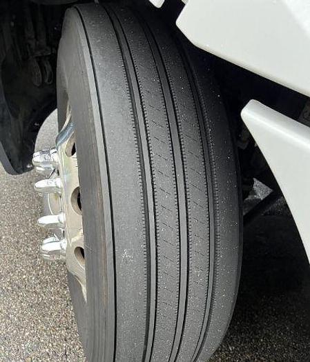 Used 2024 Freightliner CASCADIA 126